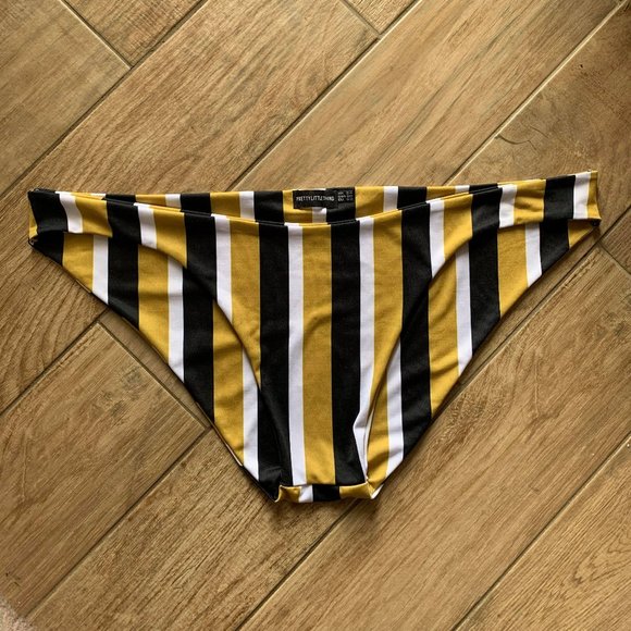 NWOT Pretty Little Thing striped bikini bottom - Picture 1 of 5